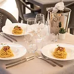 Hotel Rosa 4*