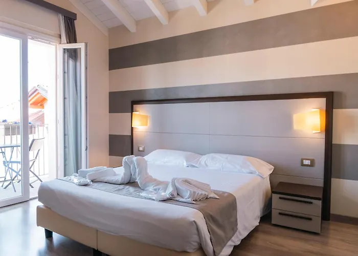 Rosa Ξενοδοχείο 4*